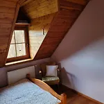 Dom W Gorach Sowich Niedzwiedzia Gawra, Hébergement de vacances