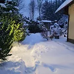 Dom W Gorach Sowich Niedzwiedzia Gawra, *