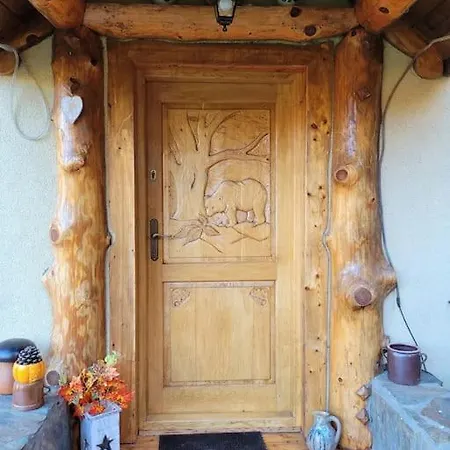 Dom W Gorach Sowich Niedzwiedzia Gawra, Michalkowa