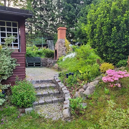 Dom W Gorach Sowich Niedzwiedzia Gawra, Michalkowa