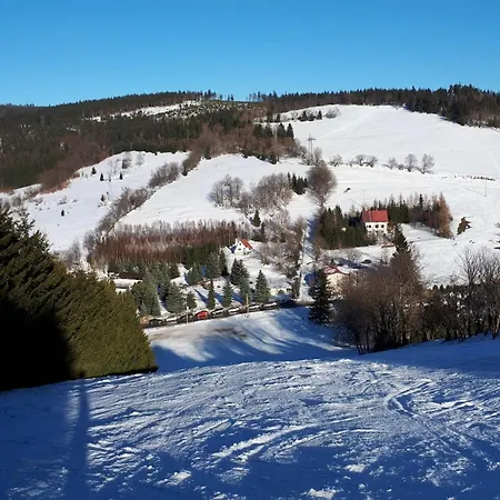 Dom W Górach Sowich Niedźwiedzia Gawra, Michałkowa Casa de Férias