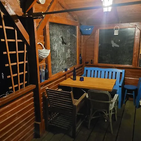 Dom W Górach Sowich Niedźwiedzia Gawra, Michałkowa * Michalkowa