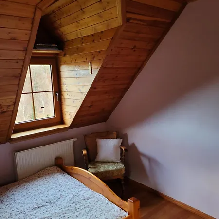 Dom W Górach Sowich Niedźwiedzia Gawra, Michałkowa Casa de Férias