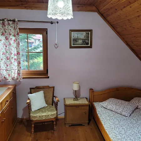 Dom W Górach Sowich Niedźwiedzia Gawra, Michałkowa *