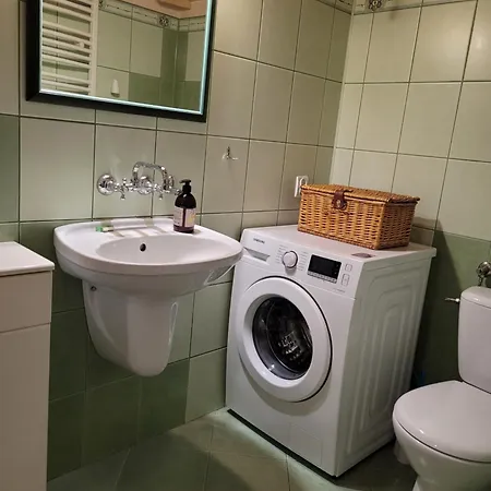 Vakantiehuis Dom W Gorach Sowich Niedzwiedzia Gawra, *