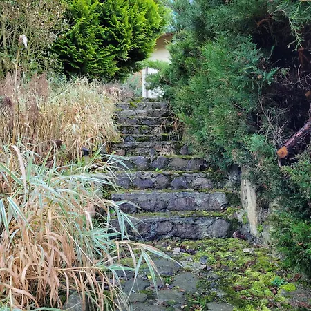 Dom W Górach Sowich Niedźwiedzia Gawra, Michałkowa Casa de Férias
