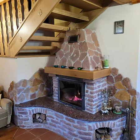 Dom W Górach Sowich Niedźwiedzia Gawra, Michałkowa Casa de Férias *