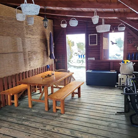 Dom W Górach Sowich Niedźwiedzia Gawra, Michałkowa Casa de Férias *