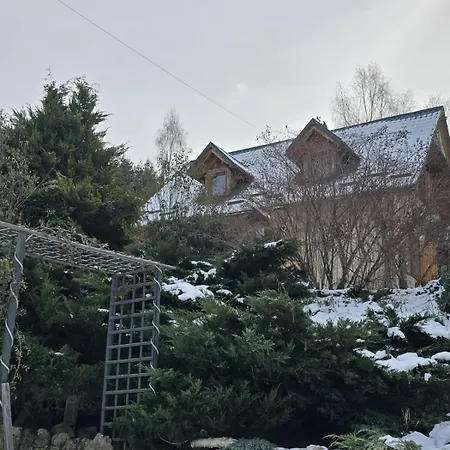 Dom W Gorach Sowich Niedzwiedzia Gawra,