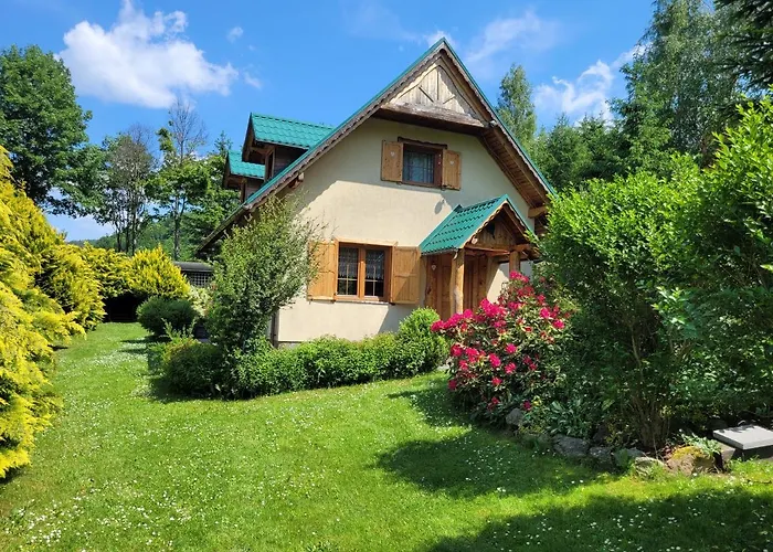 Dom W Gorach Sowich Niedzwiedzia Gawra, Prázdninový dům *