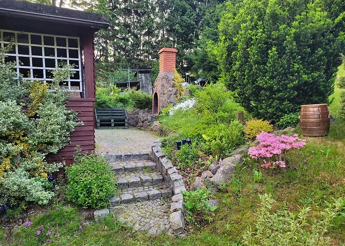 Dom W Gorach Sowich Niedzwiedzia Gawra, Michalkowa