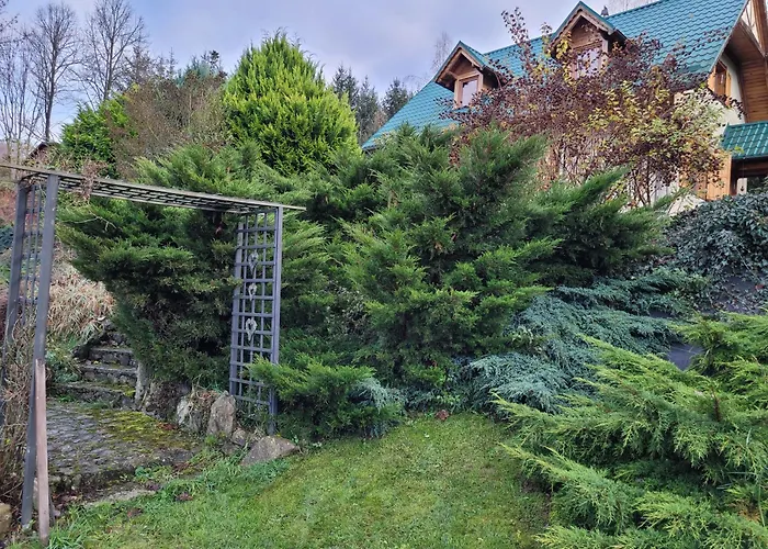 Dom W Gorach Sowich Niedzwiedzia Gawra,