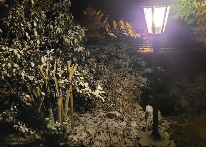 Dom W Gorach Sowich Niedzwiedzia Gawra, * Michalkowa