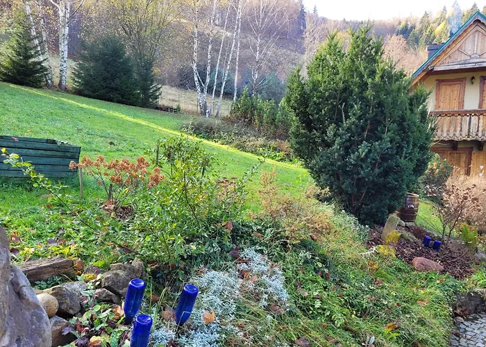 Dom W Gorach Sowich Niedzwiedzia Gawra, Michalkowa