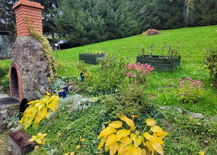 Dom W Gorach Sowich Niedzwiedzia Gawra, *