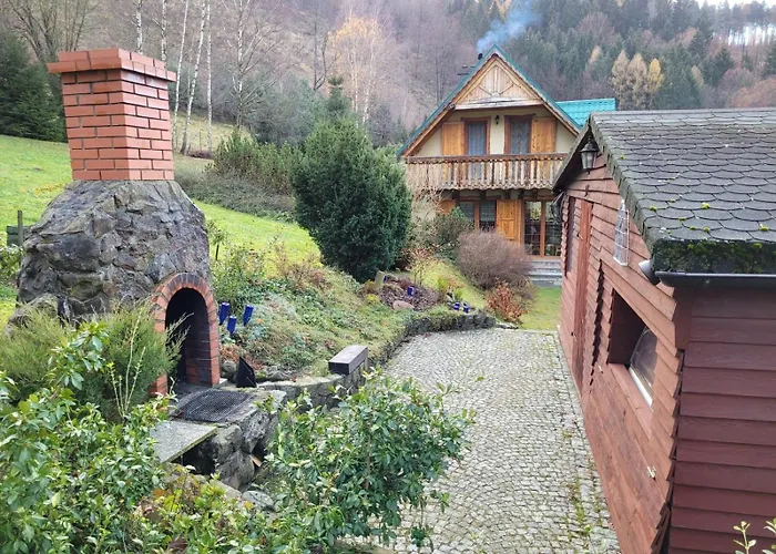 Dom W Gorach Sowich Niedzwiedzia Gawra, Prázdninový dům Michalkowa