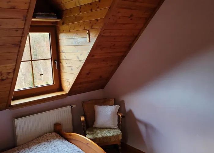 Dom W Gorach Sowich Niedzwiedzia Gawra, Prázdninový dům