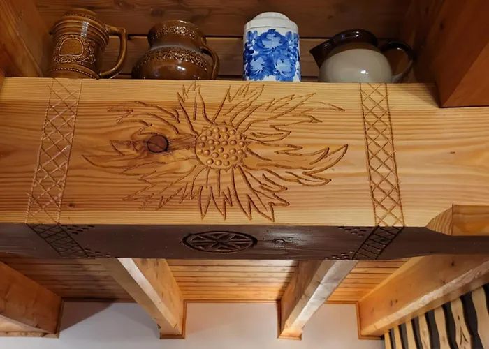 Dom W Gorach Sowich Niedzwiedzia Gawra, בית נופש Michalkowa