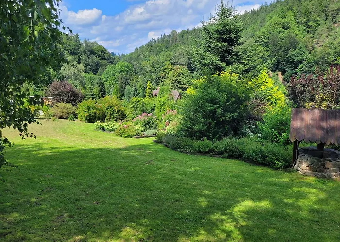 Dom W Gorach Sowich Niedzwiedzia Gawra, *